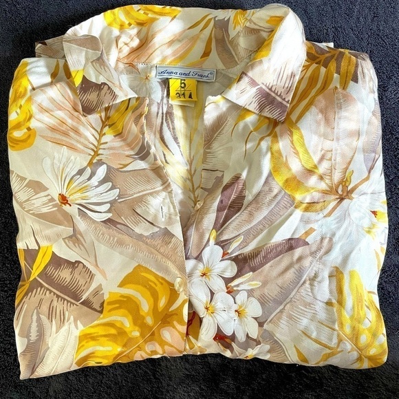 Anna And Frank Other - Vintage Anna and Frank polyester button-down shirt